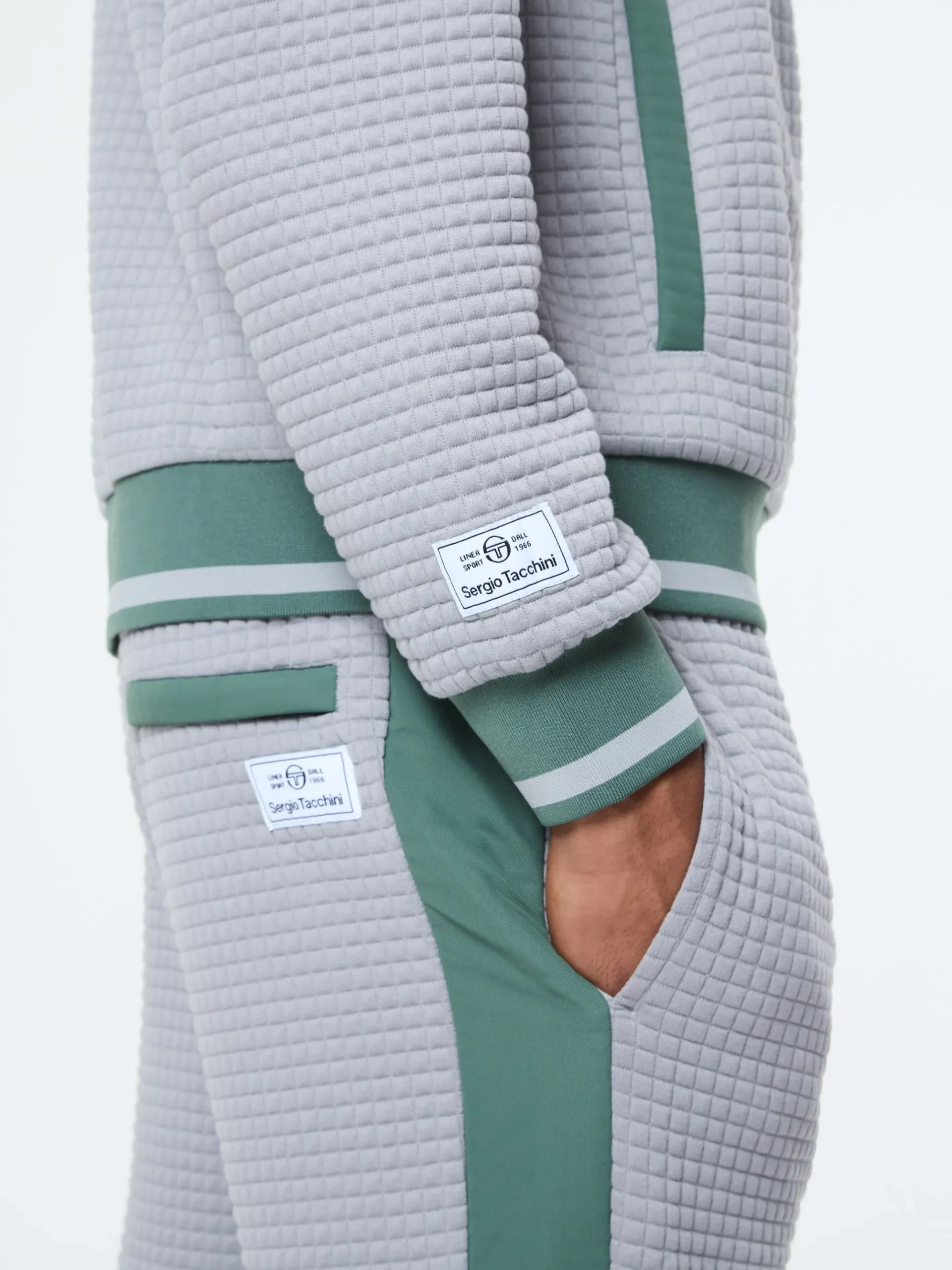 Netto Quarter Zip- Sleet