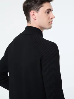 Saggio Track Jacket- Black Beauty