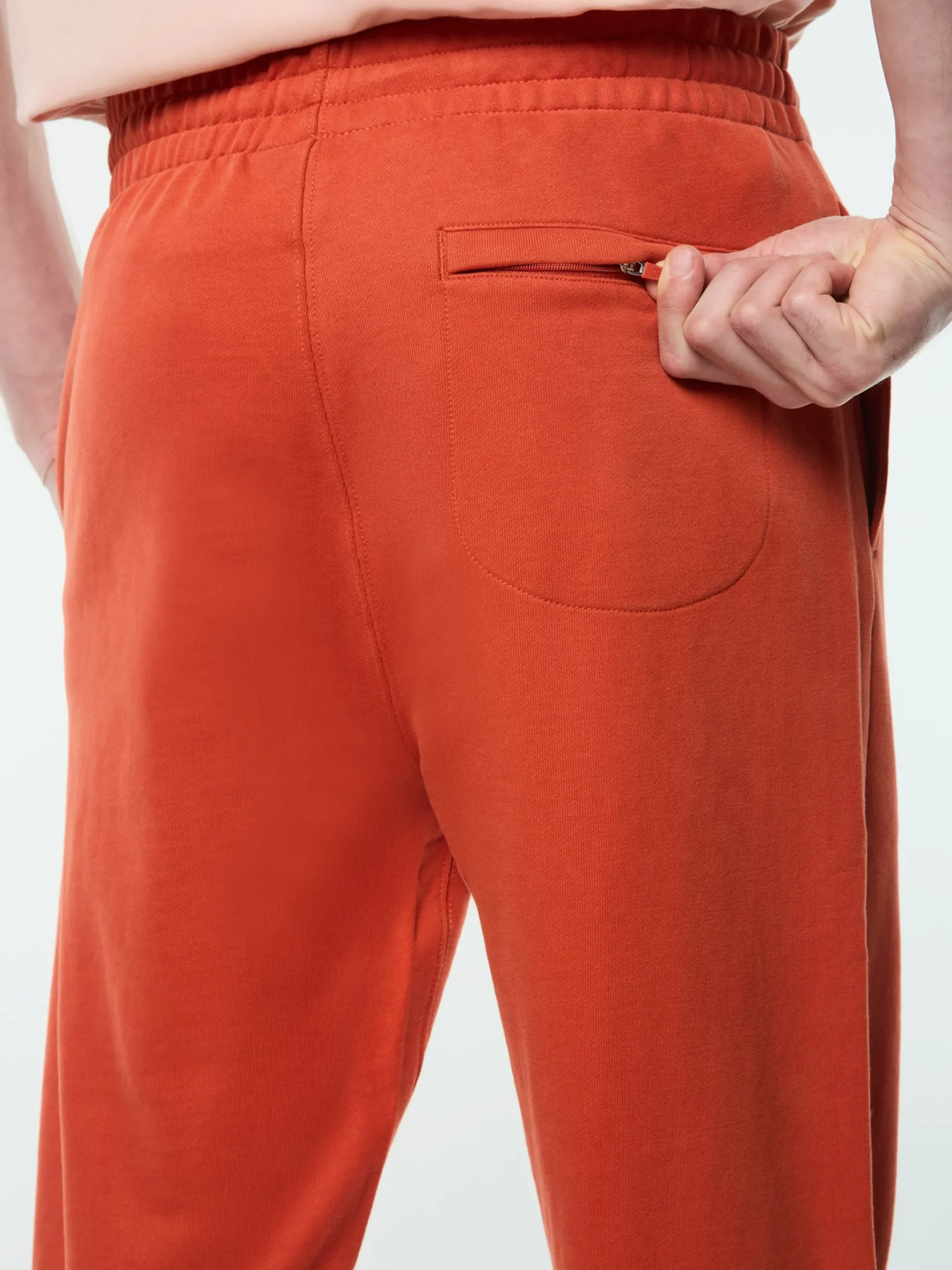 Vincere Sweatpant- Hot Sauce